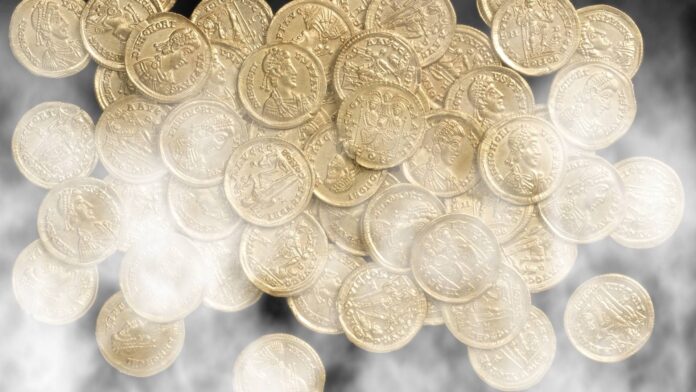 Trecento monete d’oro rinvenute a Como
