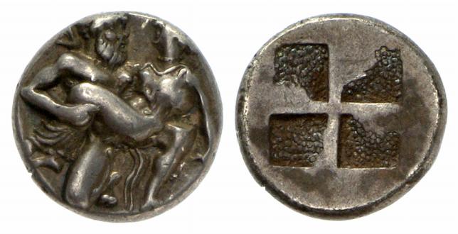 Thasos (Tracia) – Statere (463-411 a.C.) raffigurante un satiro e una ninfa in atteggiamento erotico (Ag mm 20 g 3,54)