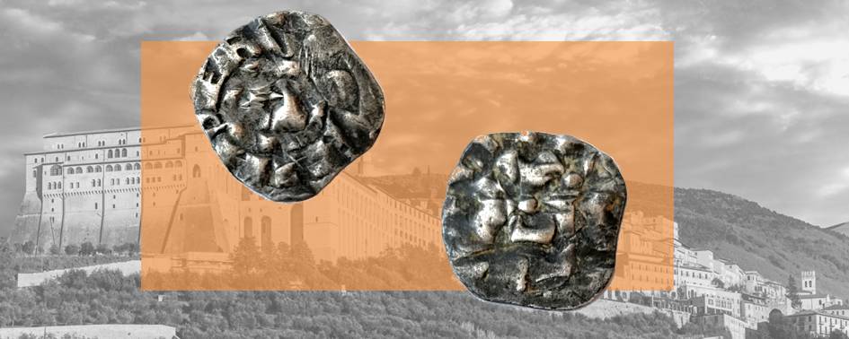 Denaro lucchese di tipo "enriciano" simile ai dodici rinvenuti nel 1818 nella tomba del Poverello di Assisi Denaro lucchese di tipo "enriciano" simile ai dodici rinvenuti nel 1818 nella tomba del Poverello di Assisi