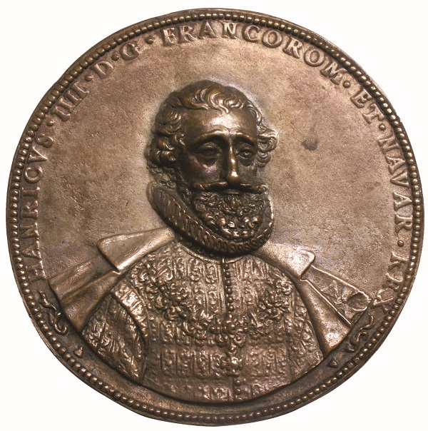 Busto di Enrico IV di Borbone (1589-1610) da una medaglia uniface in bronzo (mm 102, g 275)