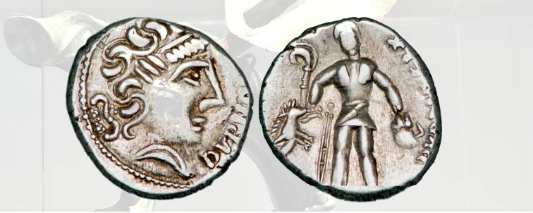 5. Denario in argento coniato da Dumnorix re degli Edui, 70-50 a.C. circa, De La Tour 5044. D/ Volto con simbolo dietro la testa. R/ Auriga con carnyx e insegna nella mano destra, mentre con la sinistra tiene la testa mozzata di un nemico