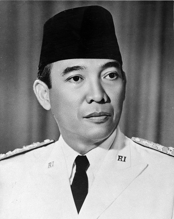 Kusno Sosrodihardjo, meglio noto come Suakrno (1901-1970), primo presidente dell'Indonesia