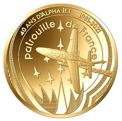 L'Alpha Jet in acrobazia composto con il logo della Patrouille de France sulla moneta in oro da 50 euro