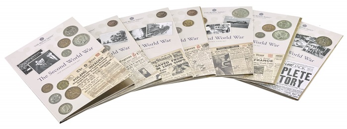 I sette folder speciali messi sul mercato dalla Royal Mint: ciascuno contiene tutte le monete di circolazione coniate in uno degli anni fra il 1393 al 1945, dallo scoppio alla fine della Seconda guerra mondiale