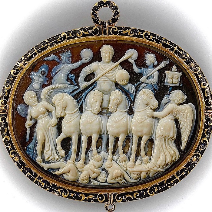 Il magnifico cammeo dal titolo “Trionfo di Licinio”, conservato al Cabinet des Médailles della Bibliothéque Nationale de France a Parigi