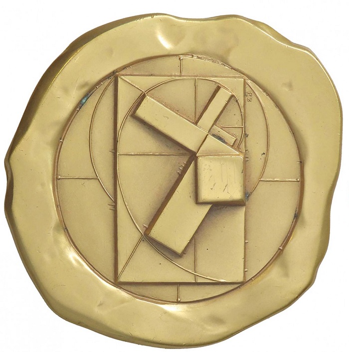 Il dritto della suggestiva medaglia di Giò Pomodoro per l'Università di Padova, coniata in bronzo dorato nel 1898 in omaggio ai quattro secoli dalla scomparsa di Giacomo Zabarella