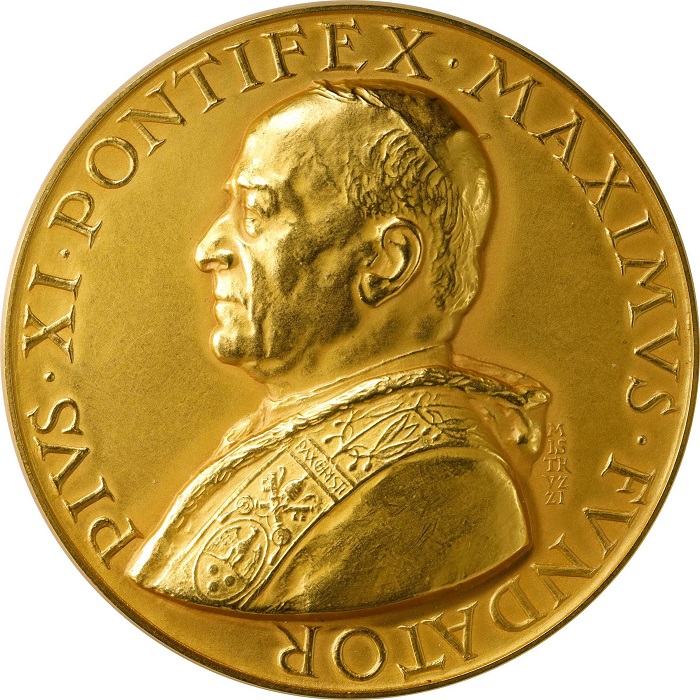 Il dritto della medaglia a nome della Pontificia Accademia delle Scienze donata da Paolo VI a Buzz Aldrin: è andata all'asta negli Stati Uniti da Stack's & Bowers