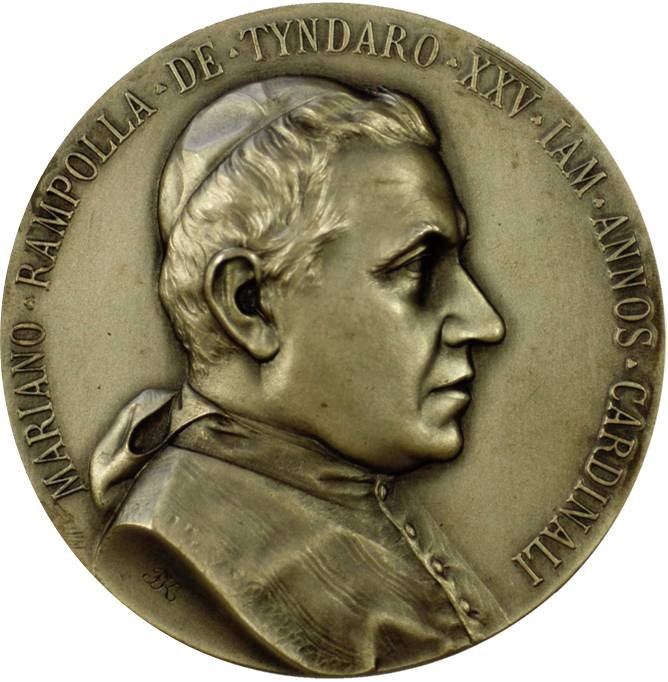 Il dritto della rarissima medaglia dedicata al cardinale Mariano Rampolla, "papa mancato" per veto imperiale nel Conclave del 1903