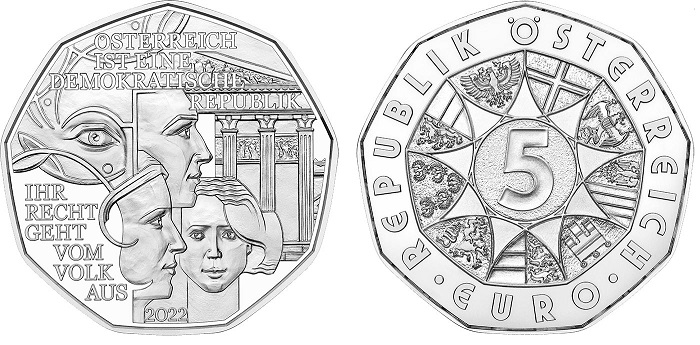 Mezzo milione di monete, metà coniate col rame che ricopriva il tetto del Bundestat e metà in argento, sono state emesse il 12 ottobre dalla zecca austriaca