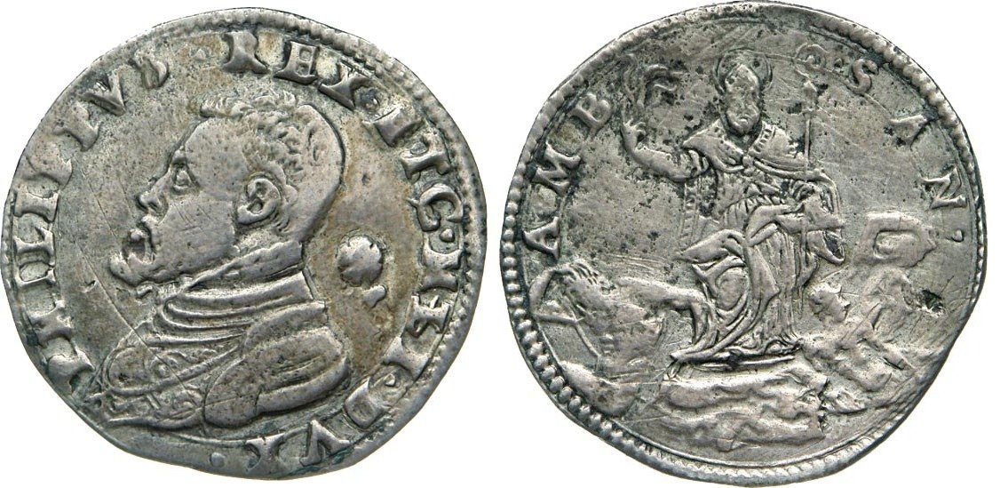 Il rarissimo mezzo scudo d'argento con ritratto di Filippo II di Spagna e sant'Ambrogio con in mano lo staffile: ai lati, a terra, due ariani terrorizzati dalla forza della fede del santo