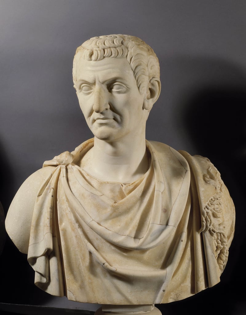 Un busto raffigurante Nerva (96-98 d.C.)