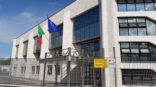 La modernissima sede operativa del Poligrafico e zecca dello Stato italiano di Via Salaria a Roma 