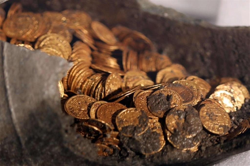 tesoro di como oro solidi via diaz bollettino di numismatica notiziario museo allestimento mostra