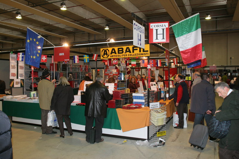 veronafil di maggio 2024 fiera collezionismo numismatica filatelia monete francobolli medaglie cartoline, banconote militaria sicurezza commercio