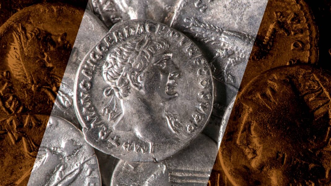Tesoro_wesseling (1) germania bonn colonia tesoro di wesseling numismatica monete romane epoca adrianea 943 denari argento roma impero repubblica metal detector scoperta archeologia coinsweekly